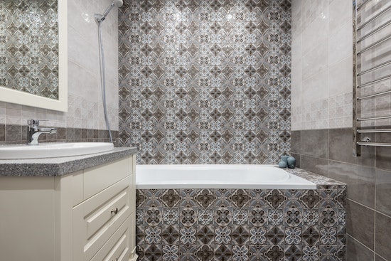 Stylish Tiles For Small Luxury Bathrooms